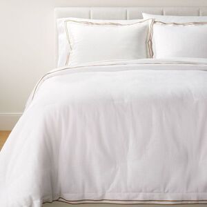 Full/Queen Double Flange Merrow Stitch Comforter & Sham Set White/Camel